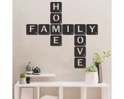 Wanddecoratie - Scrabble Letters - Home Family Love - Hout - Wall Art - Muurdecoratie - Woonkamer - Zwart - 10 x 10 cm