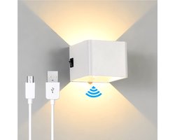 Wandlamp Met Bewegingssensor wit - Wandlamp Voor Binnen en Buiten - Oplaadbaar - Wit up-down kubus wandlamp - Wandlamp op batterijen - USB-C Wit