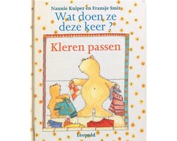 Wat doen ze deze keer? Wandelen en Kleren passen (grote beer en kleine beer) - Omkeerboek