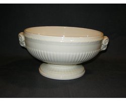 Wedgwood saladeschaal op voet 23 cm