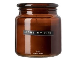 Wellmark Geurkaars - 9.5x11cm - cedarwood - tekst LIGHT MY FIRE