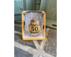 Wijn - water glas / Hoera 50 jaar / Abraham / Sarah / wijnglas / waterglas / leuke tekst / moederdag / vaderdag / verjaardag / cadeau