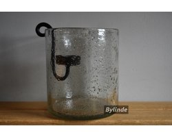 Windlicht Ø 15x18 cm Stone met zwarte hangkandelaar - Windlicht glas steenslag - Handgeblazen - Landelijk robuust Vaas - Bymooss