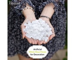 Witte Rozenblaadjes - 500 stuks - Romantische versiering - witte neppe balderen - rozenblaadjes - Kunstbladeren voor binnen & buiten - Kunstmatige decoratie - Huwelijk, Jubileum, Moederdag, Valentijn etc