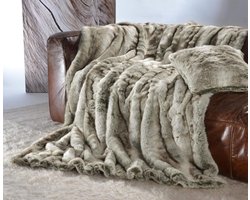 Wohnen & Accessoires Luxury premium fur blanket of faux fur grey wool 220x240cm