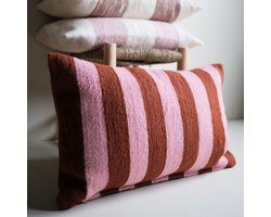 Wollen Kussen - roze / bruin - grote streep