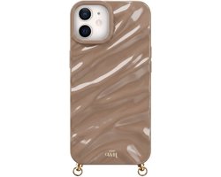 xoxo Wildhearts Glaze Cord Case Taupe telefoonhoesje - geschikt voor iPhone 11 - Dream hoesje geschikt voor telefoonkoord - Glimmende silicone case met plooien - Vlekbestendig hoesje met haakjes - Beige / Creme