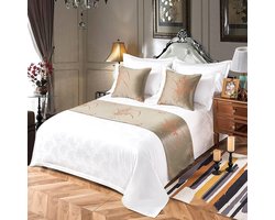 Zachte Bedloper - Decoratieve Plaid - Bed Decoratie - Gewatteerd Ontwerp - 50 x 210 cm - S03