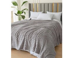 Zachte OEKO-TEX Fleece Bedsprei 200×220 cm – Licht Grijs – Luxe Microvezel Plaid met Reliëf Bloemenpatroon – lits-jumeaux - Warm & Licht – Bankkleed / Gezellig & Stijlvol voor Bed en Bank