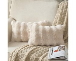 Zachte Wollen Kussenhoezen - Decoratief - Set van 2 - Beige - kunstbont - 30x50 cm