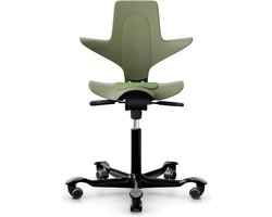 Zadelstoel HAG Capisco Puls 8010 - Kleur Mosgroen - Stof Groen MLF018 - Frame Zwart - Gaslift 200 mm Middel - Rubber wielen