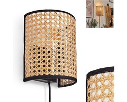 Zwarte Wandlamp met Rotan Lampenkap voor Boho of Scandinavisch Interieur