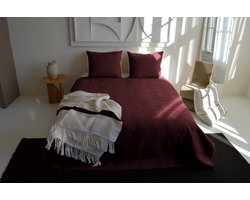 Zydante Home Bedsprei 220x240 cm – Inclusief 2 Kussenslopen 60x70 cm – 2-Persoons – Bordeaux Rood Layers