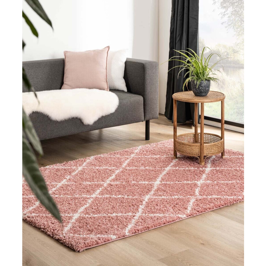 Hoogpolig vloerkleed ruiten Habitat - roze/wit 80x150 cm Hoogpolig vloerkleed ruiten Habitat - roze/wit 80x150 cm afbeelding 1