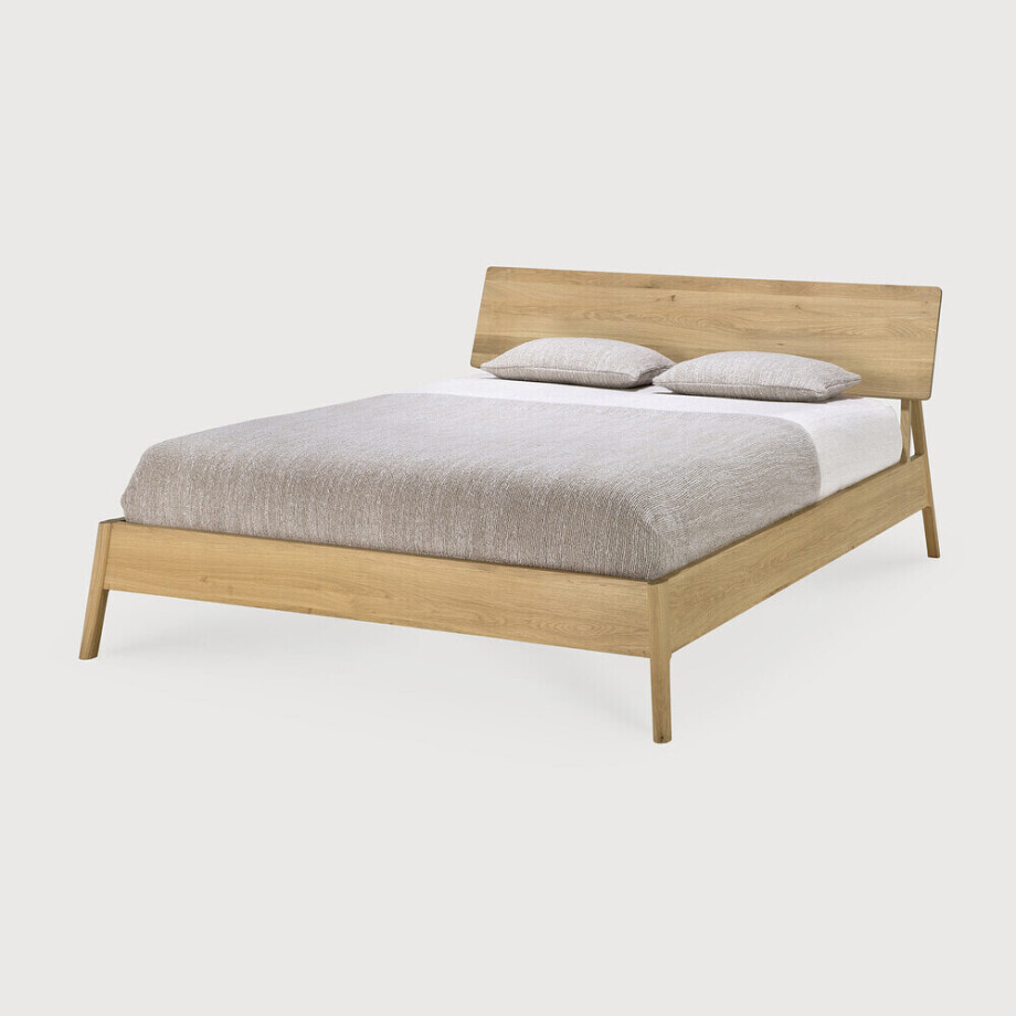 Ethnicraft Bed 'Air' Geolied Eikenhout, 180 x 200cm, kleur Naturel afbeelding 