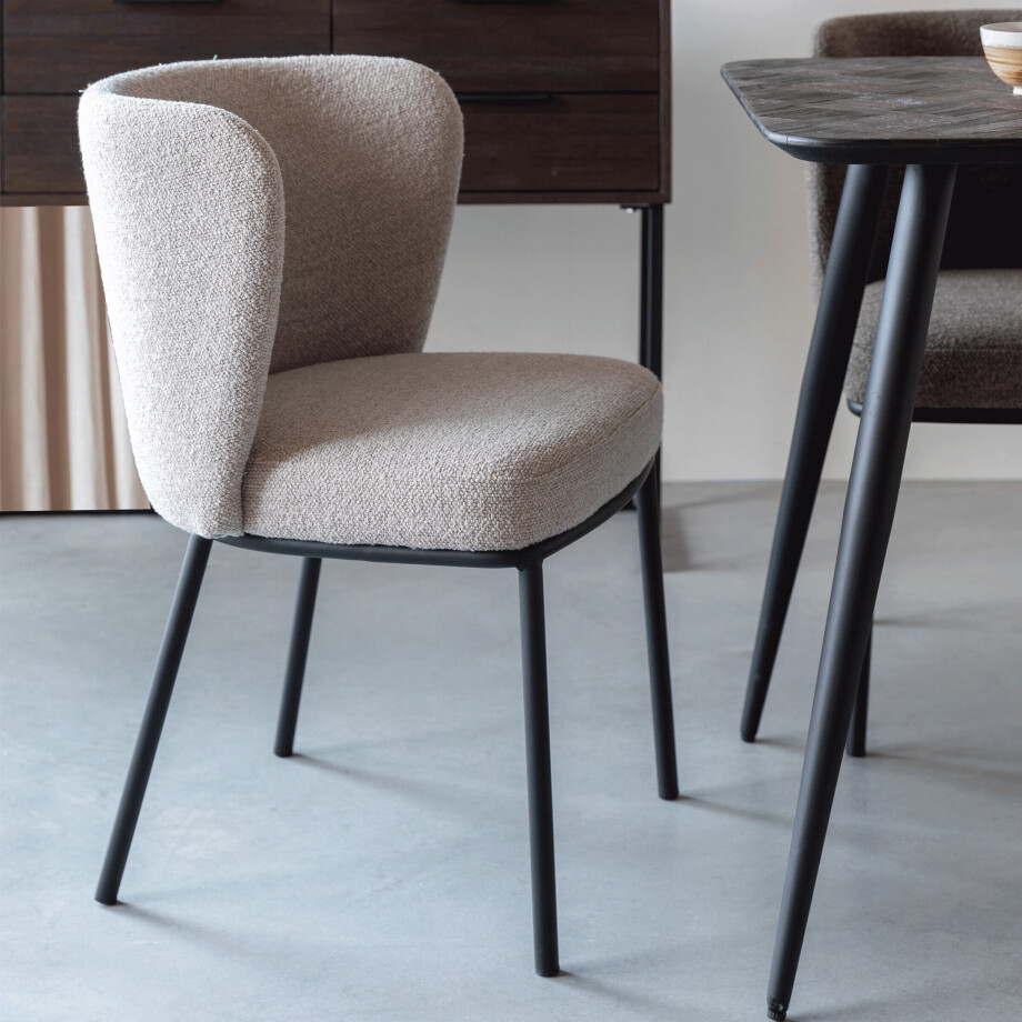 ZILT Eetkamerstoel 'Mattie' Bouclé, kleur Beige ZILT Eetkamerstoel 'Mattie' Bouclé, kleur Beige afbeelding 1