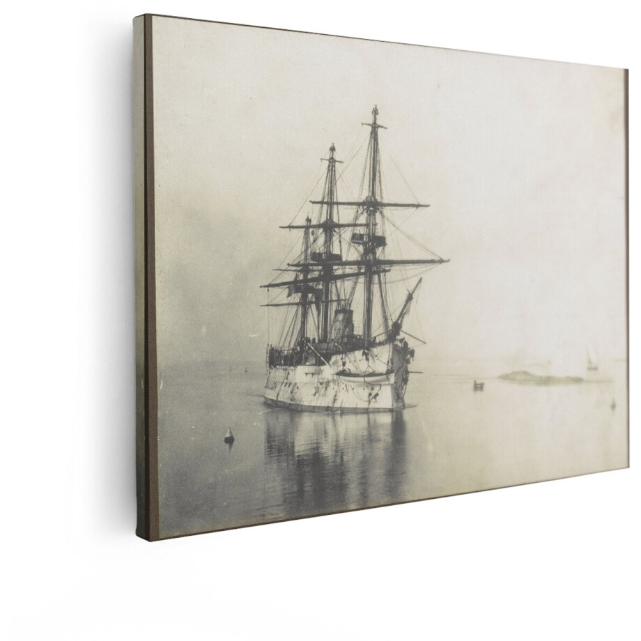 Artaza Canvas Schilderij Historisch Zeilschip met Stoomboot en Eiland op de Achtergrond - 80x60 cm - Wanddecoratie Woonkamer - Schilderijen - Muurdecoratie afbeelding 1