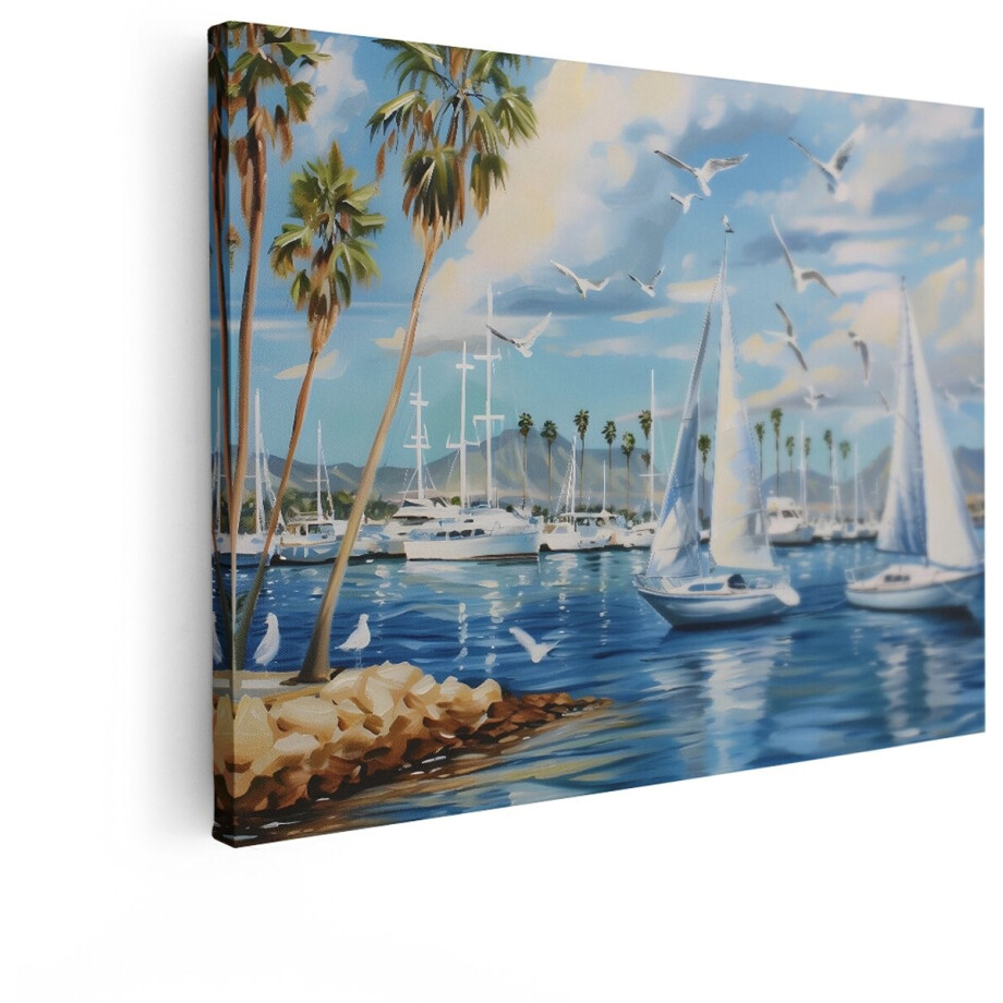 Artaza Canvas Schilderij Zeilboten in een Zonnige Jachthaven met Palmbomen en Vliegende Meeuwen - 80x60 cm - Wanddecoratie Woonkamer - Schilderijen - Muurdecoratie afbeelding 1