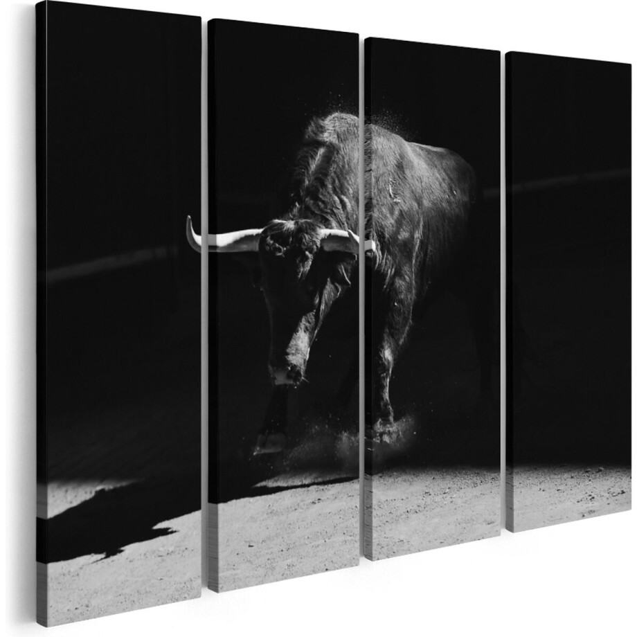 Artaza Canvas Schilderij Vierluik Stier In De Arena - Zwart Wit - 120x90 - Foto Op Canvas - Canvas Print afbeelding 1