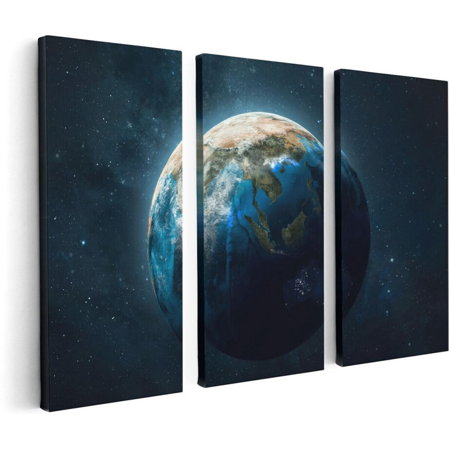 Artaza Canvas Schilderij Drieluik De Aarde Vanuit De Ruimte - 120x80 cm - Wanddecoratie Woonkamer - Schilderijen - Muurdecoratie afbeelding 1