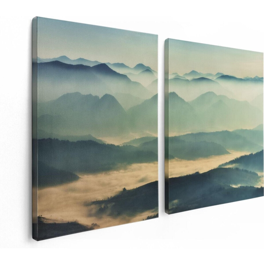 Artaza Canvas Schilderij Tweeluik Heuvel Landschap Tijdens De Mist - 120x80 cm - Wanddecoratie Woonkamer - Schilderijen - Muurdecoratie Artaza Canvas Schilderij Tweeluik Heuvel Landschap Tijdens De Mist - 120x80 cm - Wanddecoratie Woonkamer - Schilderijen - Muurdecoratie afbeelding 1