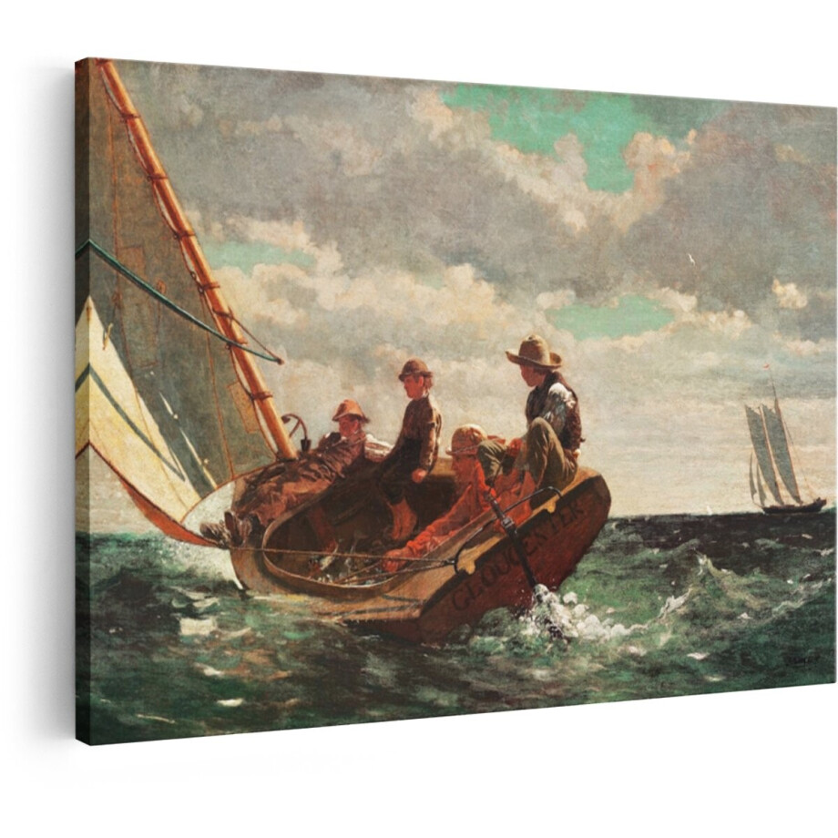 Artaza Canvas Schilderij Vissersjongens op een Boot in Ruwe Zee - met een Zeilboot op de Achtergrond - 60x40 cm - Wanddecoratie Woonkamer - Schilderijen - Muurdecoratie afbeelding 1