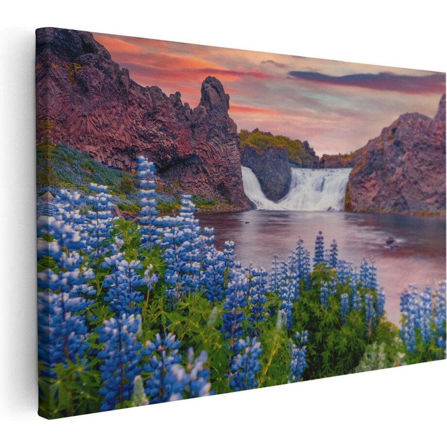 Artaza Canvas Schilderij Waterval Met Blauwe Lupine Bloemen - 60x40 - Foto Op Canvas - Canvas Print afbeelding 1