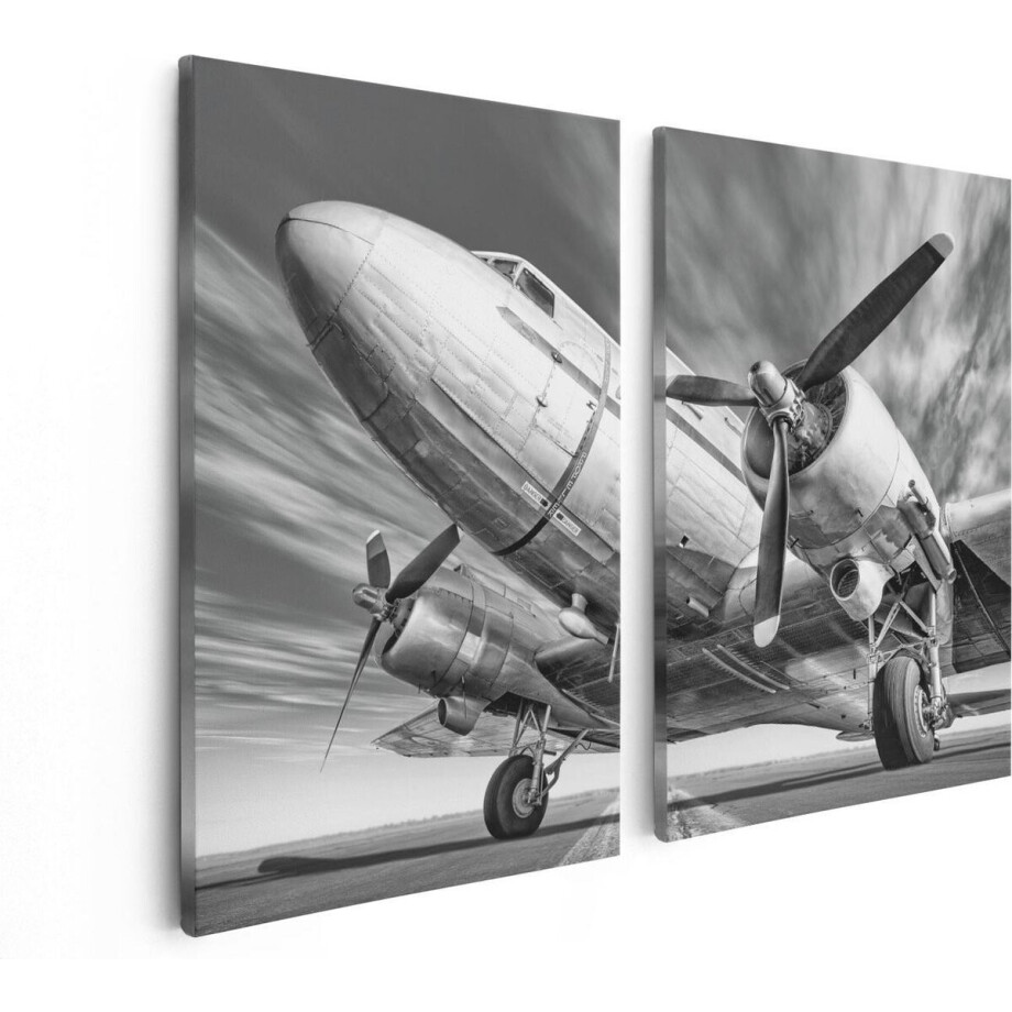 Artaza Canvas Schilderij Tweeluik Oud Vliegtuig Op De Landingsbaan - 80x60 - Foto Op Canvas - Canvas Print Artaza Canvas Schilderij Tweeluik Oud Vliegtuig Op De Landingsbaan - 80x60 - Foto Op Canvas - Canvas Print afbeelding 1