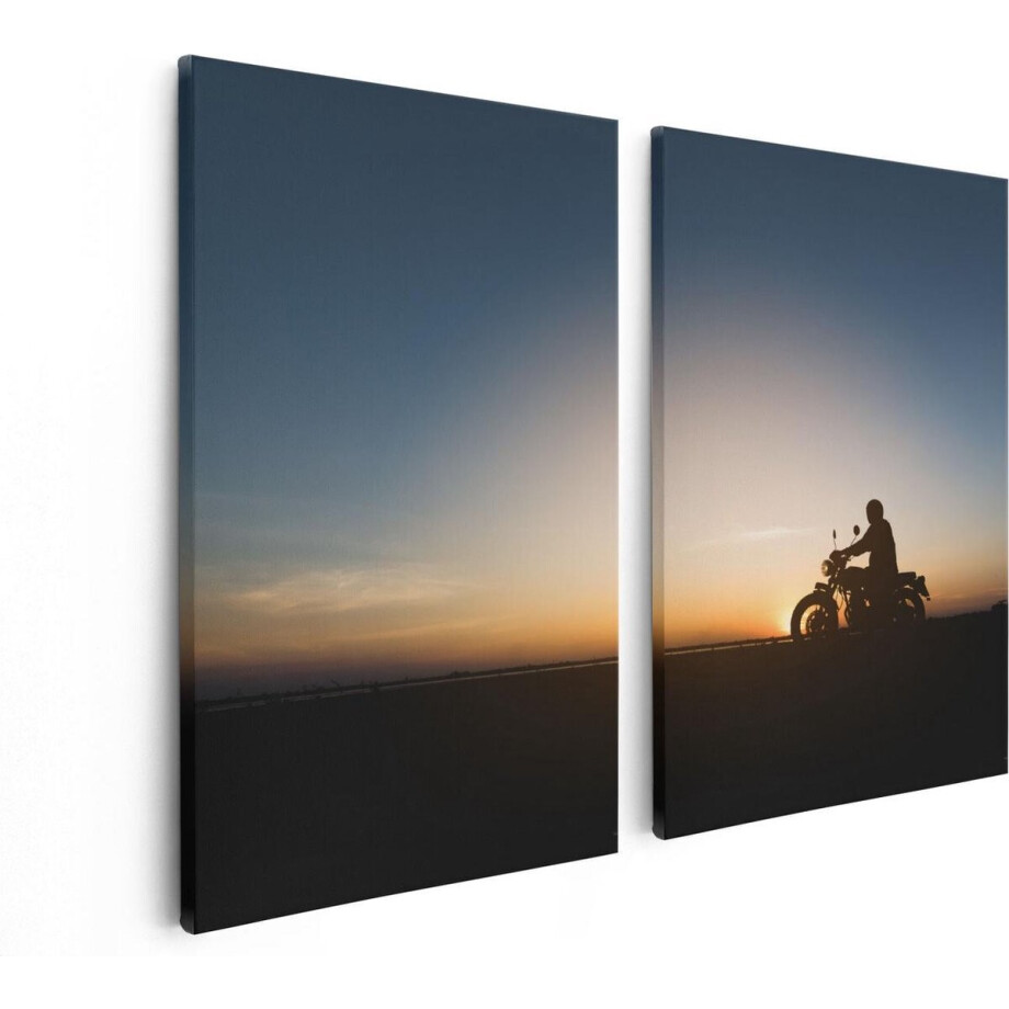 Artaza Canvas Schilderij Tweeluik Silhouet Van Een Motor Bij Zonsondergang - 80x60 - Foto Op Canvas - Canvas Print afbeelding 1