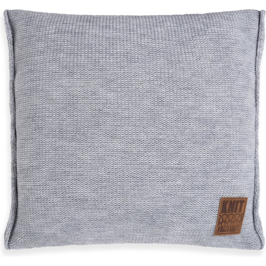 Knit Factory Uni Sierkussen - Vierkant kussen - Kussen woonkamer - Bank kussen - Decoratie kussen - Licht Grijs - 50x50 cm - Kussenhoes inclusief kussenvulling afbeelding 1