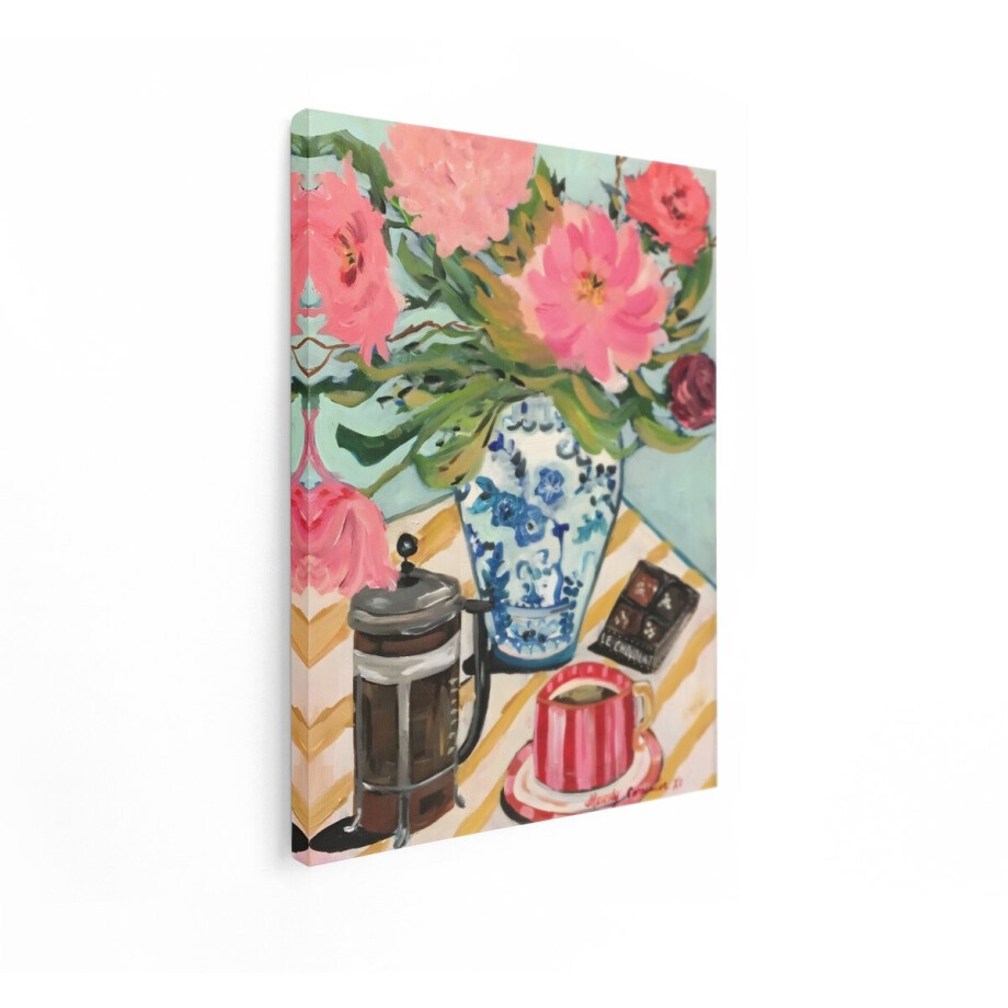 Artaza Canvas Schilderij Schilderij van Bloemen - Koffie en Chocolade op een Gestreepte Tafel - 90x120 cm - Groot - Wanddecoratie Woonkamer - Schilderijen - Muurdecoratie afbeelding 1