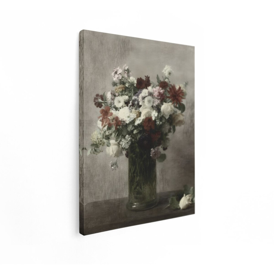 Artaza Canvas Schilderij Klassiek Boeket Bloemen in Vaas op Tafel - met Losse Roos Ernaast - 90x120 cm - Groot - Wanddecoratie Woonkamer - Schilderijen - Muurdecoratie afbeelding 1