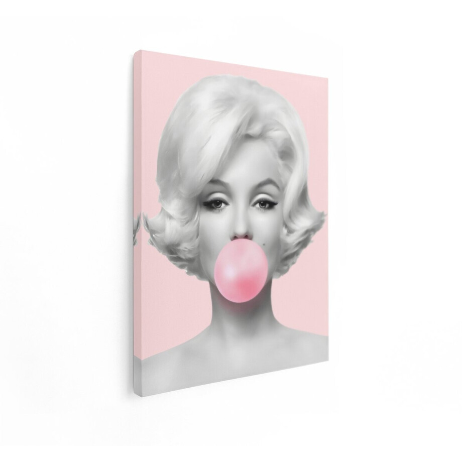 Artaza Canvas Schilderij Iconische Blonde Vrouw met Roze Kauwgombal op Roze Achtergrond - 90x120 cm - Groot - Wanddecoratie Woonkamer - Schilderijen - Muurdecoratie afbeelding 1