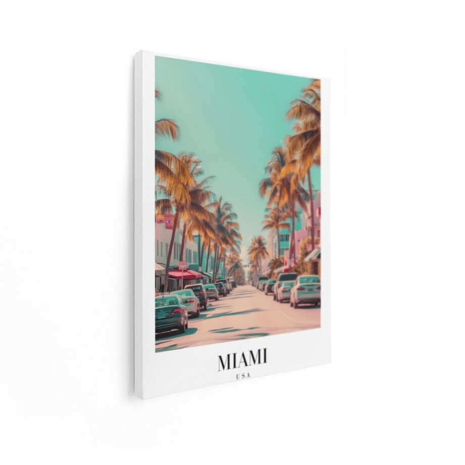 Artaza Canvas Schilderij Zonnige Straat in Miami met Palmbomen en Geparkeerde Auto'S - 90x120 cm - Groot - Wanddecoratie Woonkamer - Schilderijen - Muurdecoratie afbeelding 1
