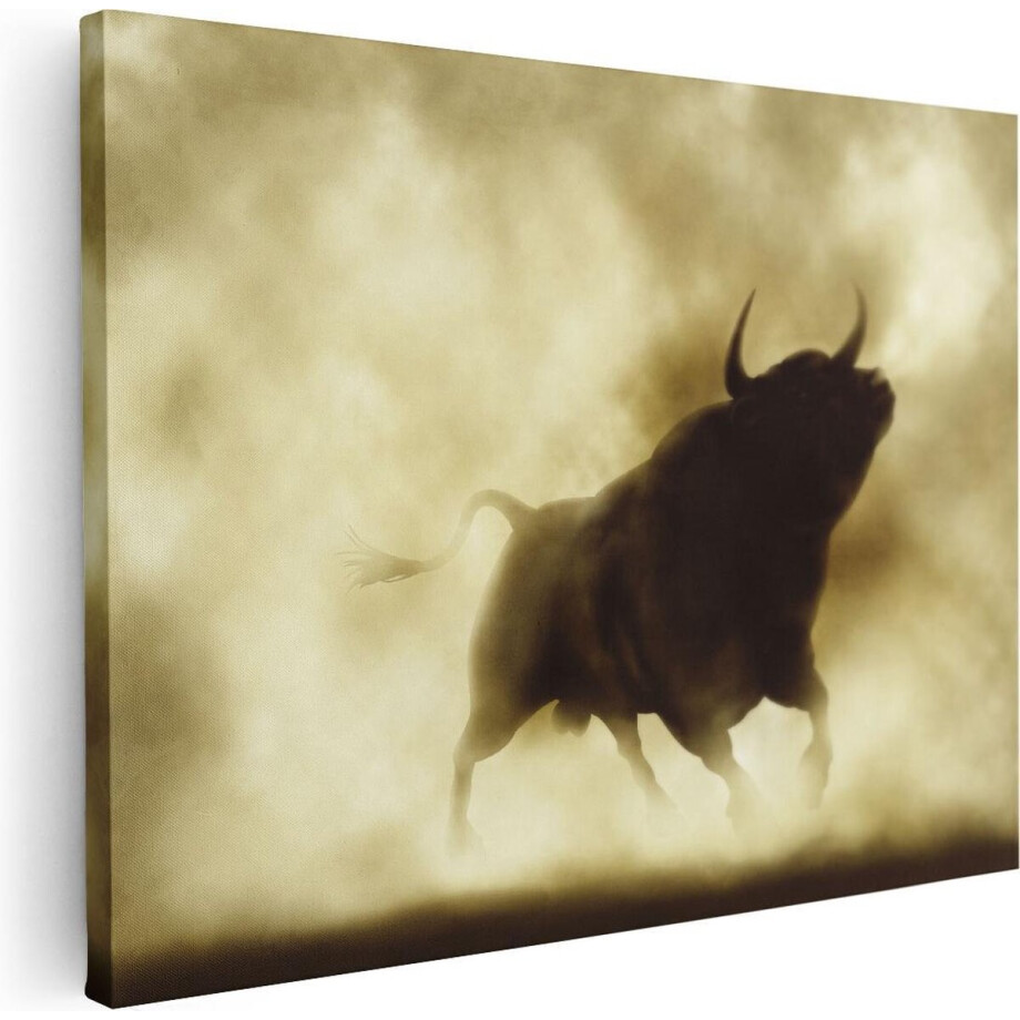 Artaza Canvas Schilderij Zwarte Stier In Het Stoffige Rook - 40x30 - Klein - Foto Op Canvas - Canvas Print afbeelding 1