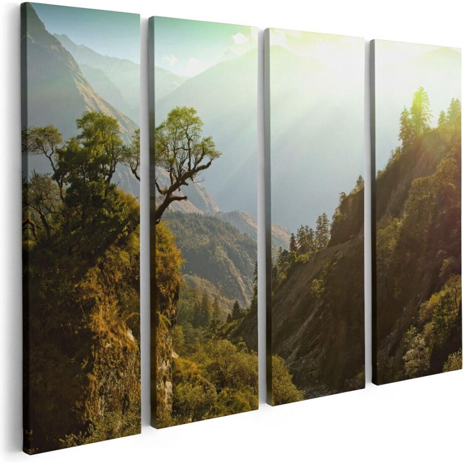 Artaza Canvas Schilderij Vierluik Bos In De Bergen Met Zonneschijn - Kleur - 80x60 - Foto Op Canvas - Canvas Print Artaza Canvas Schilderij Vierluik Bos In De Bergen Met Zonneschijn - Kleur - 80x60 - Foto Op Canvas - Canvas Print afbeelding 1