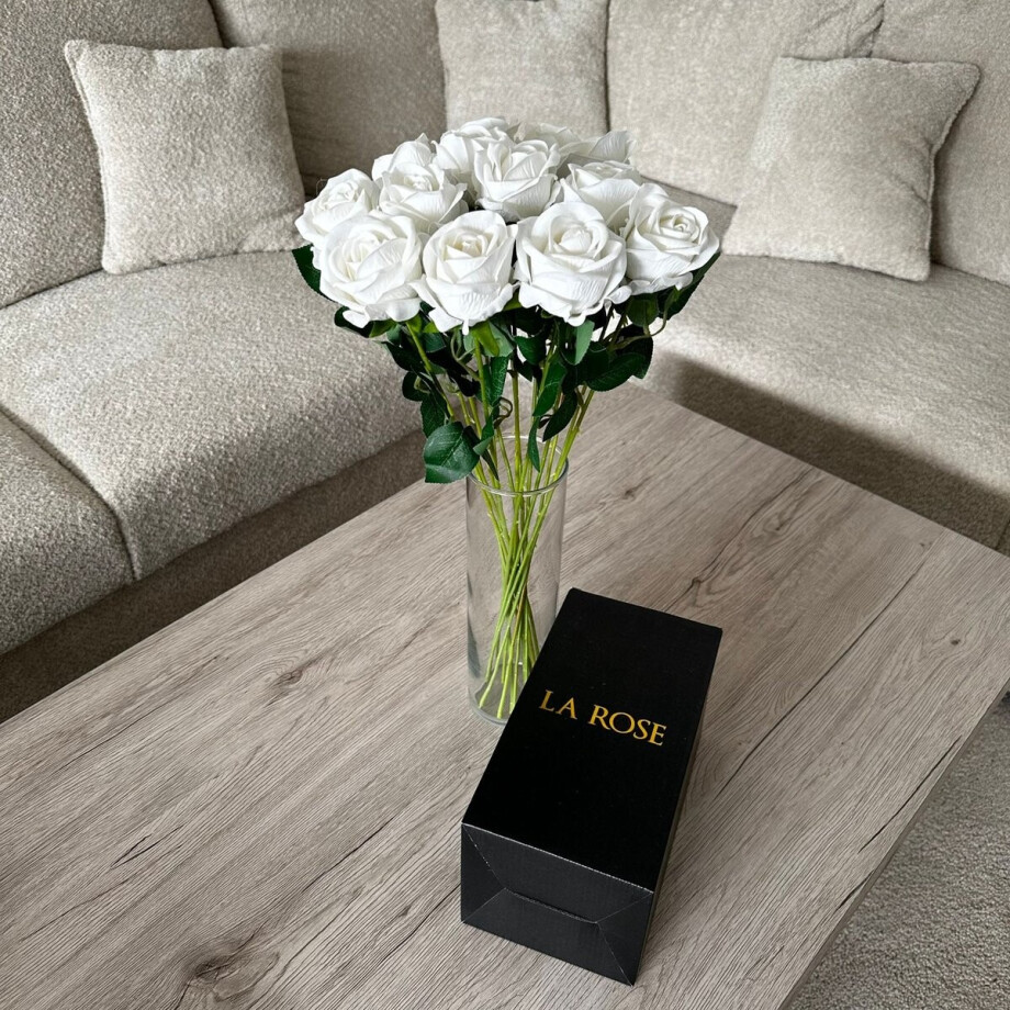 La Rose Nepbloemen - Kunstbloemen voor buiten & Binnen - Kunstrozen Cadeau - Zijden Bloemen - kunstplanten - kunstbloemen boeket - 15 Rozen voor Woondecoratie, Bruiloft, Feest Decoratie afbeelding 1
