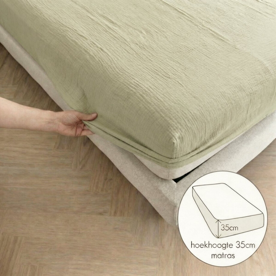 Kayori Caro Hoeslaken Mousseline - 180x210-220cm - 100% biologisch katoen - Matrasdikte 35cm - Olijfgroen Kayori Caro Hoeslaken Mousseline - 180x210-220cm - 100% biologisch katoen - Matrasdikte 35cm - Olijfgroen afbeelding 1