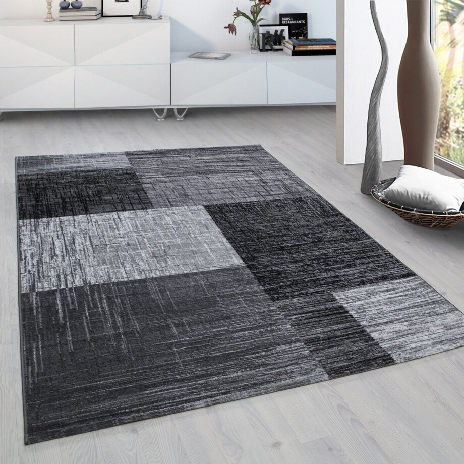 Flycarpets Marlon Vloerkleed Geblokt - Laagpolig - Zwart / Grijs - 80x150 cm Flycarpets Marlon Vloerkleed Geblokt - Laagpolig - Zwart / Grijs - 80x150 cm afbeelding 1