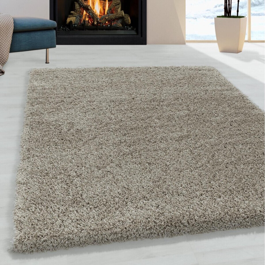 Flycarpets Azure Vloerkleed Beige - Effen - Hoogpolig - 140x200 cm afbeelding 1