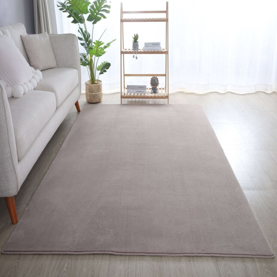 Flycarpets Alberta Laagpolig Fluffy Vloerkleed - Beige - 240x340 cm afbeelding 1