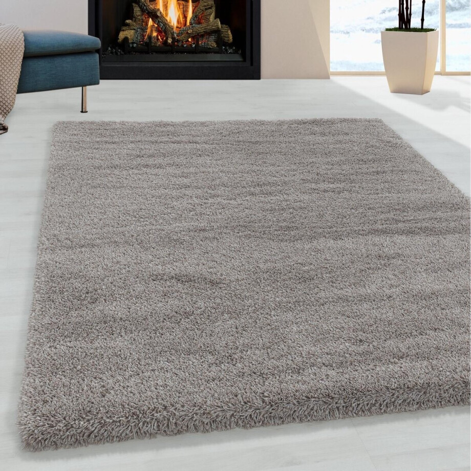 Flycarpets Luna Vloerkleed - 120x170cm - Beige - Hoogpolig Flycarpets Luna Vloerkleed - 120x170cm - Beige - Hoogpolig afbeelding 1