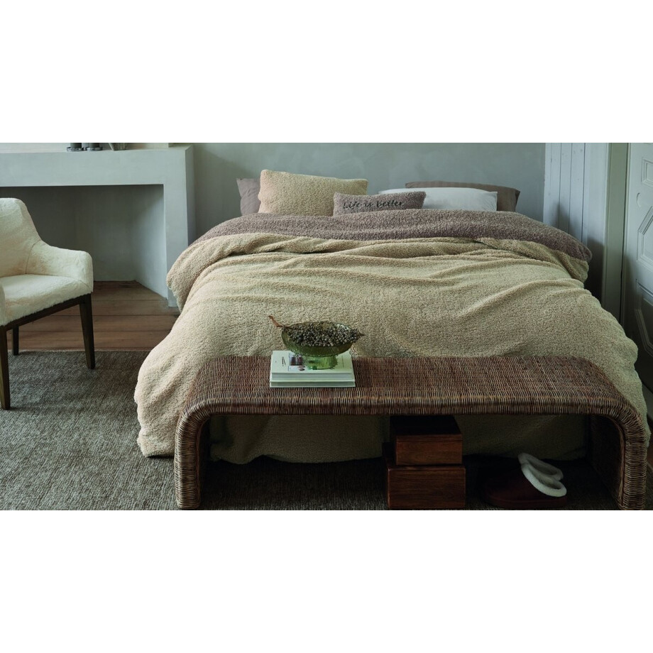 Rivièra Maison Huggle dekbedovertrek - Tweepersoons - 200 x 200/220 cm - Zand Rivièra Maison Huggle dekbedovertrek - Tweepersoons - 200 x 200/220 cm - Zand afbeelding 1