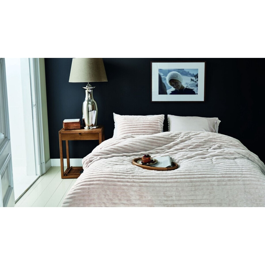 Rivièra Maison Furry Stripes dekbedovertrek - Lits-Jumeaux - 240 x 200/220 cm - Gebroken wit afbeelding 1