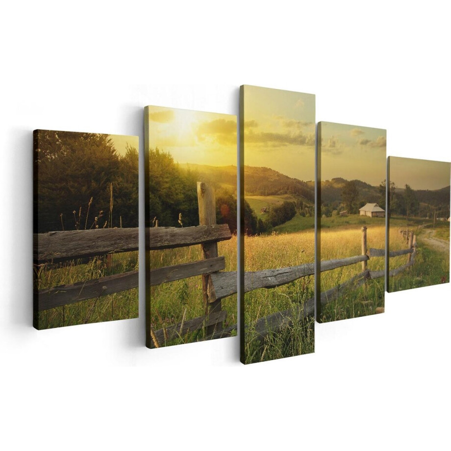 Artaza Canvas Schilderij Vijfluik Boerderij Hekken op het Grasveld - 100x50 cm - Wanddecoratie Woonkamer - Schilderijen - Muurdecoratie afbeelding 1