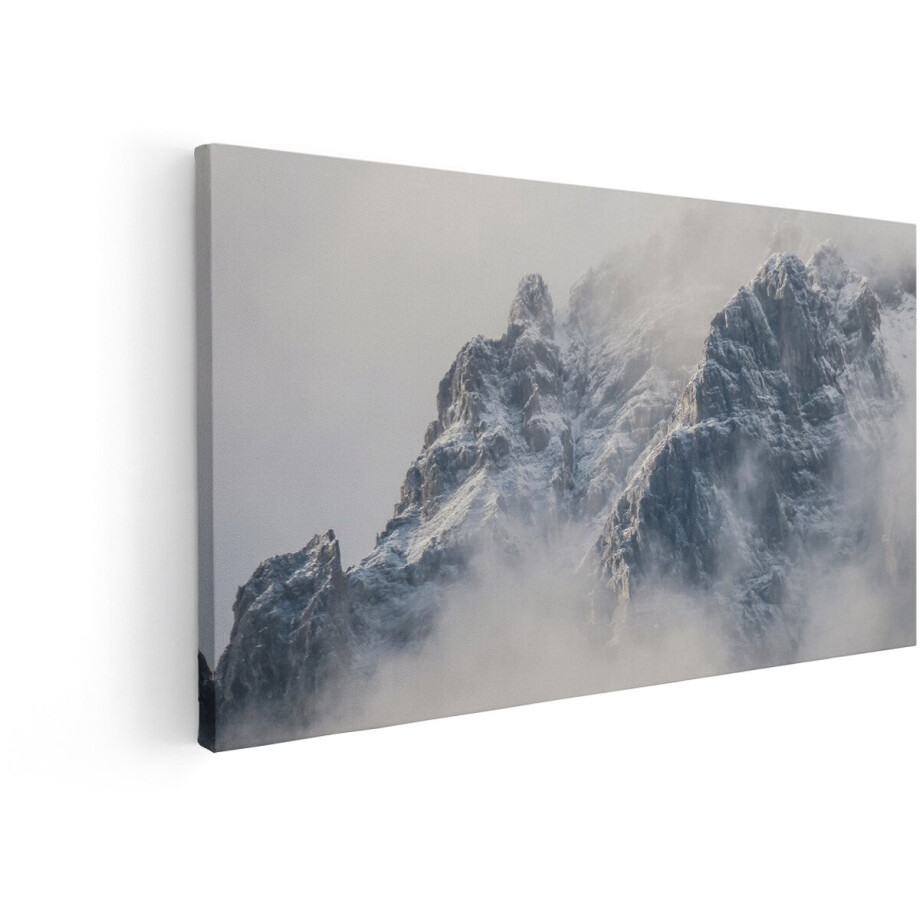 Artaza Canvas Schilderij Majestueuze Besneeuwde Bergtoppen Gehuld in Mist en Ochtendlicht - 120x60 cm - Groot - Wanddecoratie Woonkamer - Schilderijen - Muurdecoratie Artaza Canvas Schilderij Majestueuze Besneeuwde Bergtoppen Gehuld in Mist en Ochtendlicht - 120x60 cm - Groot - Wanddecoratie Woonkamer - Schilderijen - Muurdecoratie afbeelding 1