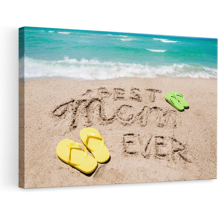 Artaza Canvas Schilderij - Best Mom Ever op het Strand met Slippers - 90x60 - Foto Op Canvas - Canvas Print - Muurdecoratie afbeelding 1