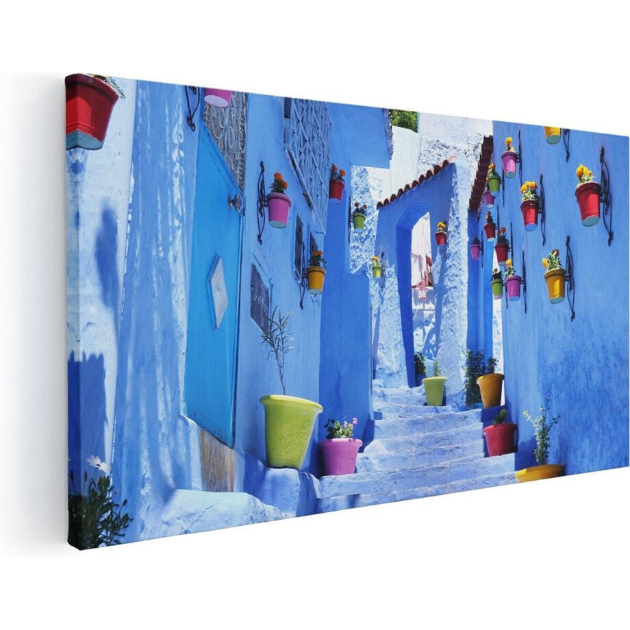 Artaza Canvas Schilderij Blauwe Huizen met Bloempotten in Chefchaouen, Marokko - 80x40 - Foto Op Canvas - Canvas Print afbeelding 1