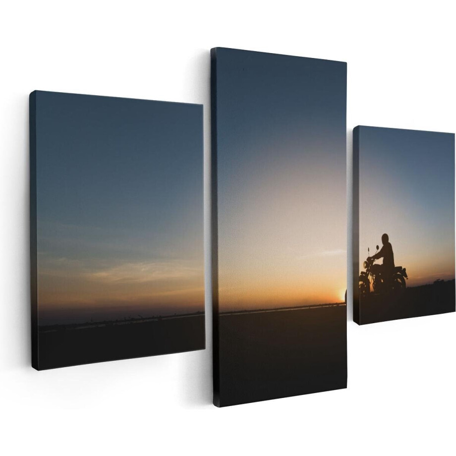 Artaza Canvas Schilderij Drieluik Silhouet Van Een Motor Bij Zonsondergang - 90x60 - Foto Op Canvas - Canvas Print Artaza Canvas Schilderij Drieluik Silhouet Van Een Motor Bij Zonsondergang - 90x60 - Foto Op Canvas - Canvas Print afbeelding 1