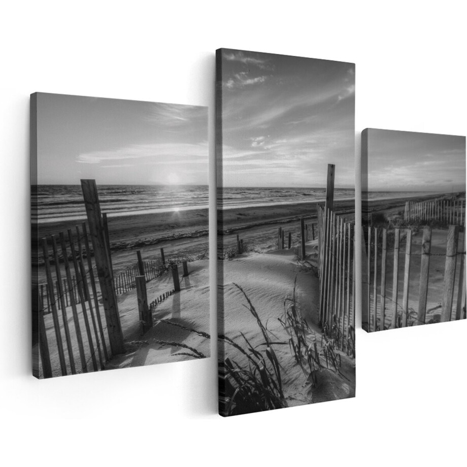 Artaza Canvas Schilderij Drieluik Strand en Zee vanuit Duinen met Zonsondergang - Zwart Wit - 180x120 - Groot - Foto Op Canvas - Canvas Print afbeelding 1